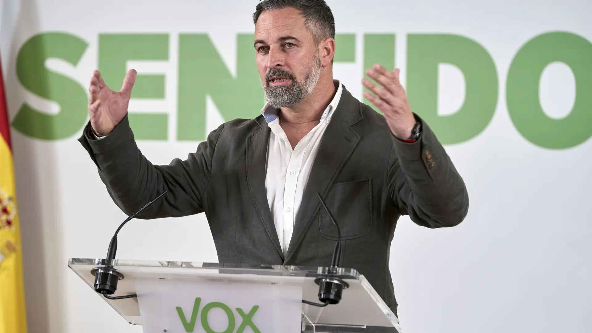 El Gobierno y la Iglesia cargan contra la prioridad nacional mientras ...