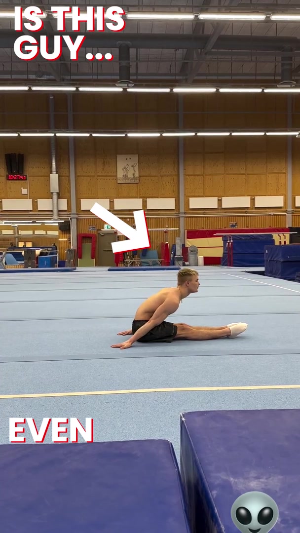 Experience the gravity-defying mastery of Swedish gymnast David Rumbutis!