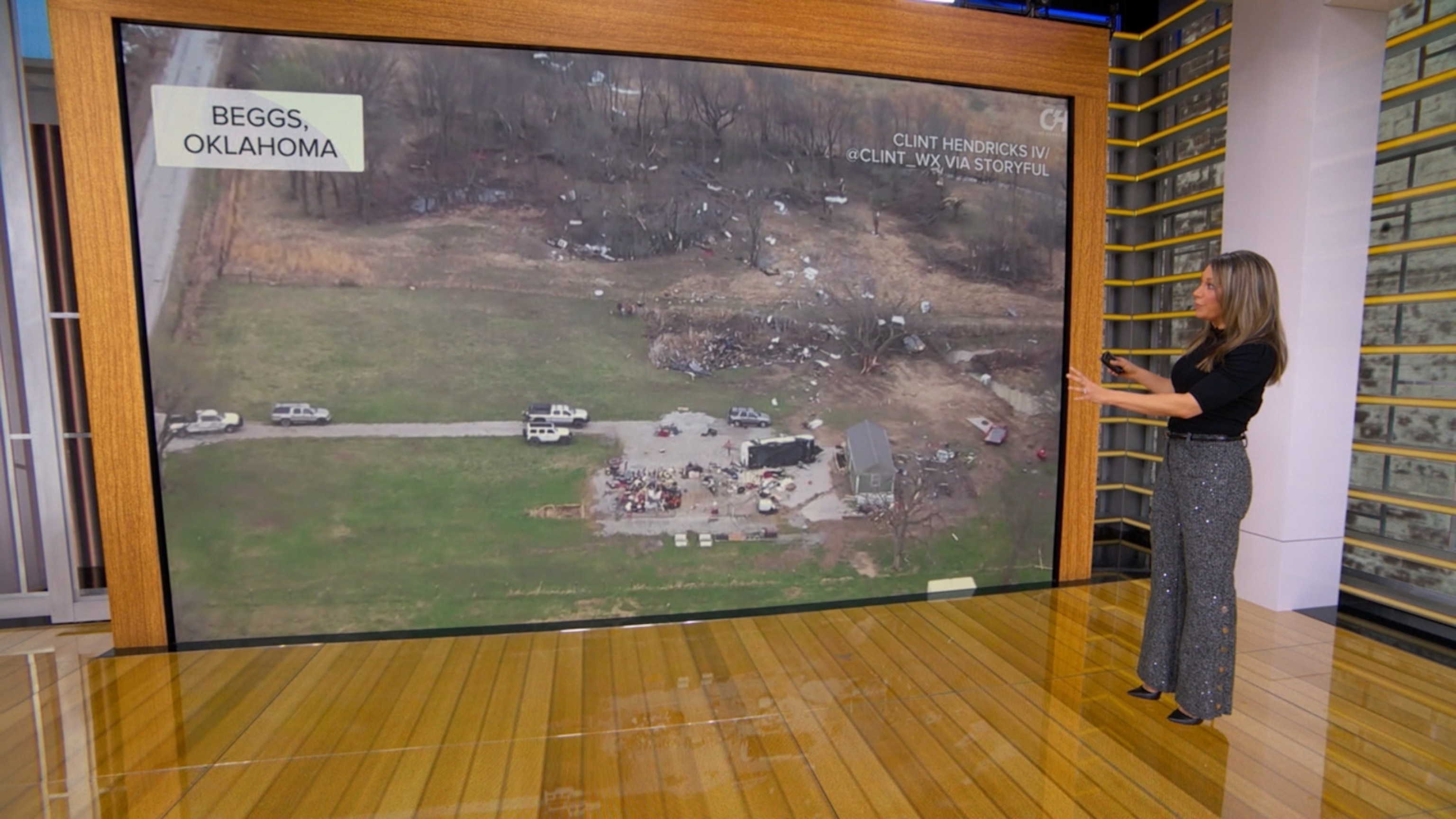 8 people killed in deadly tornado weekend outbreak