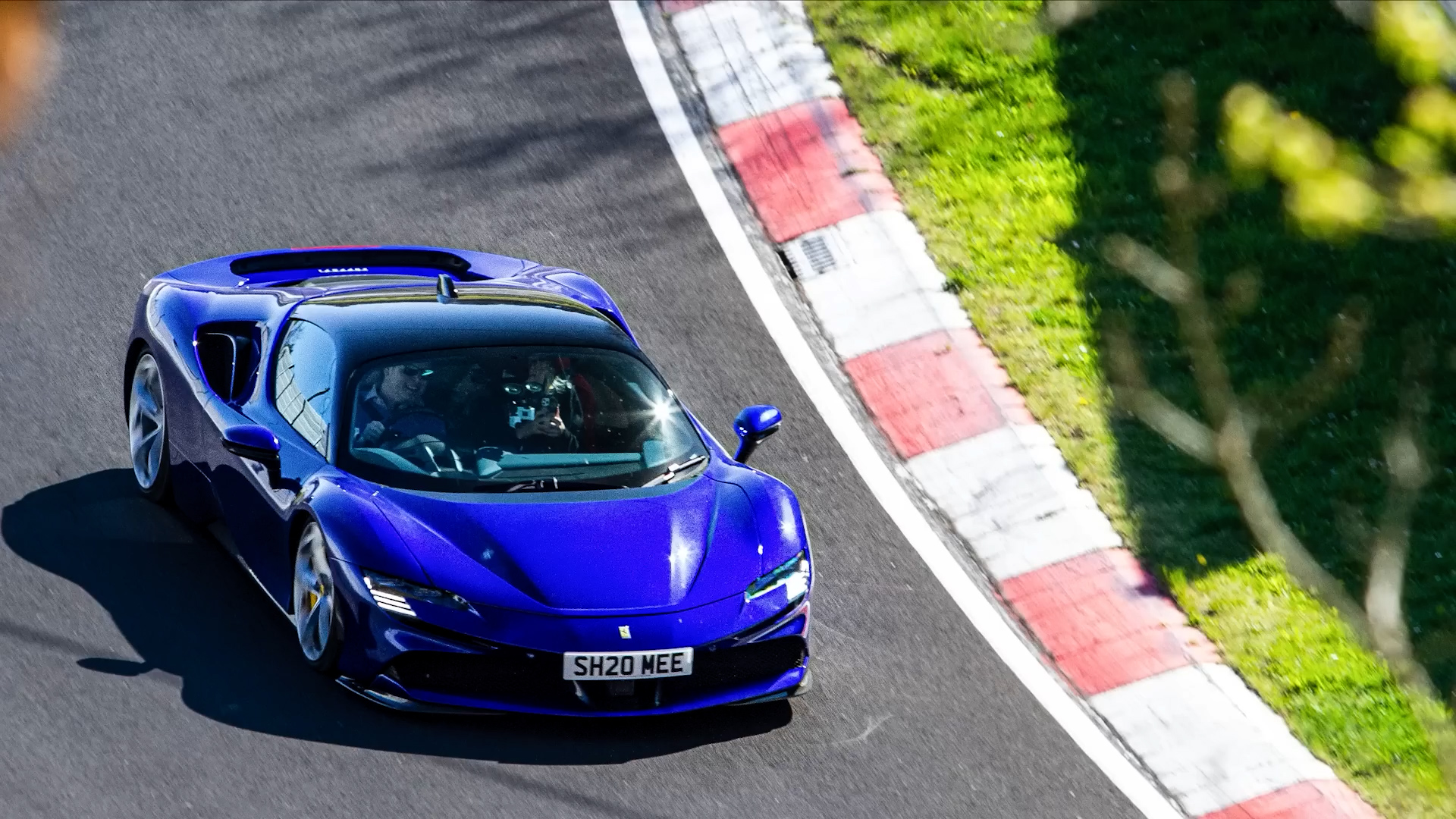 Ferrari SF90 Stradale Nurburgring attack