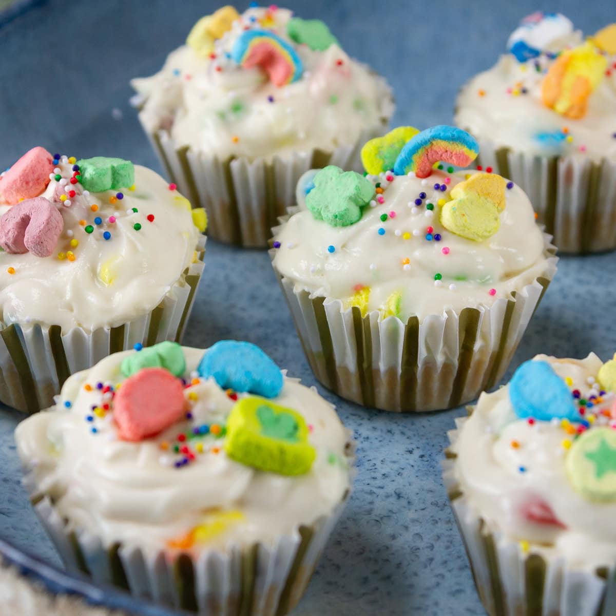 Lucky Charms no bake cheesecake