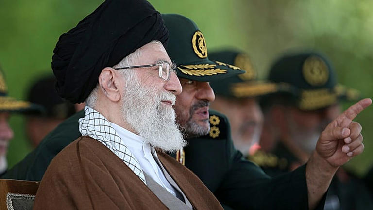 Mojtaba Khamenei cannot replace his father as IRGC holds all the cards ...