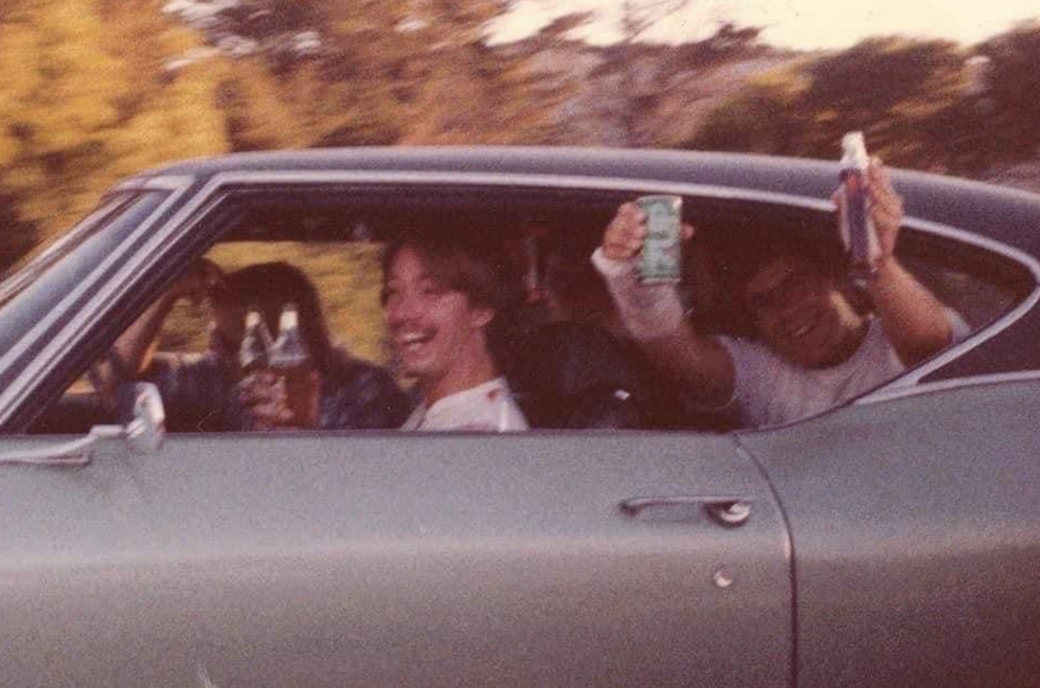 25 photos remembering what life looked like in 1977