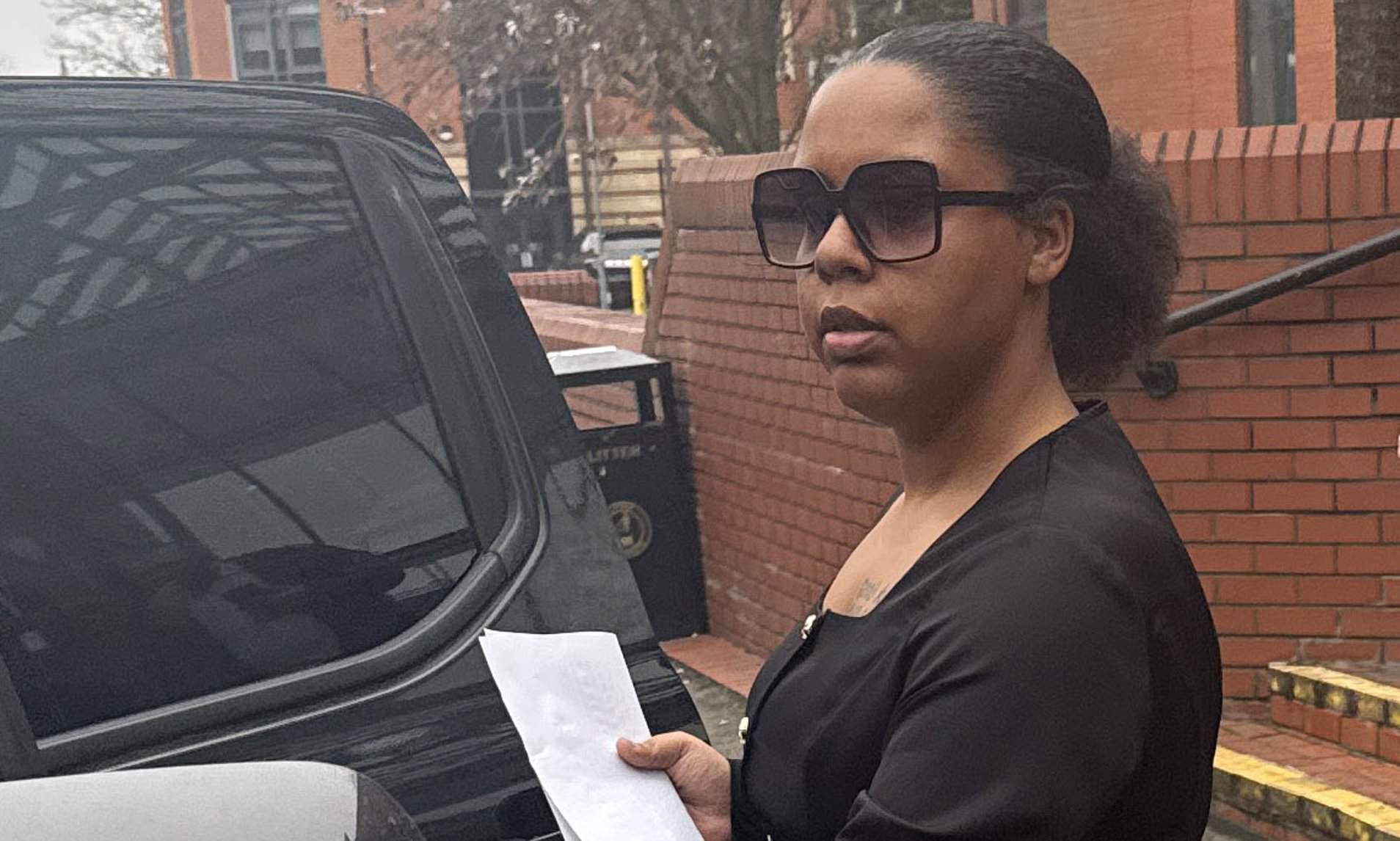 Female prison officer admits having sex with inmate and accepting money ...