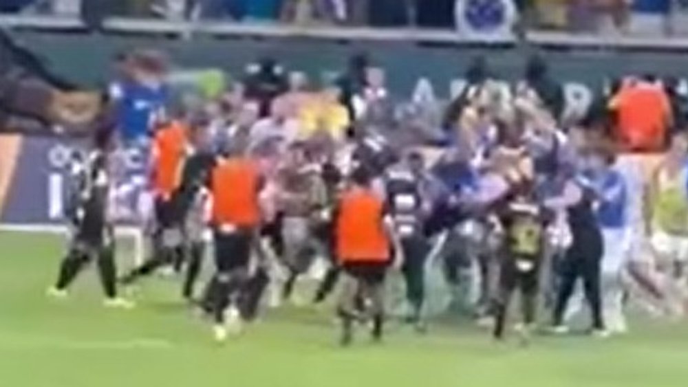 23 red cards: Soccer game ends in mass brawl