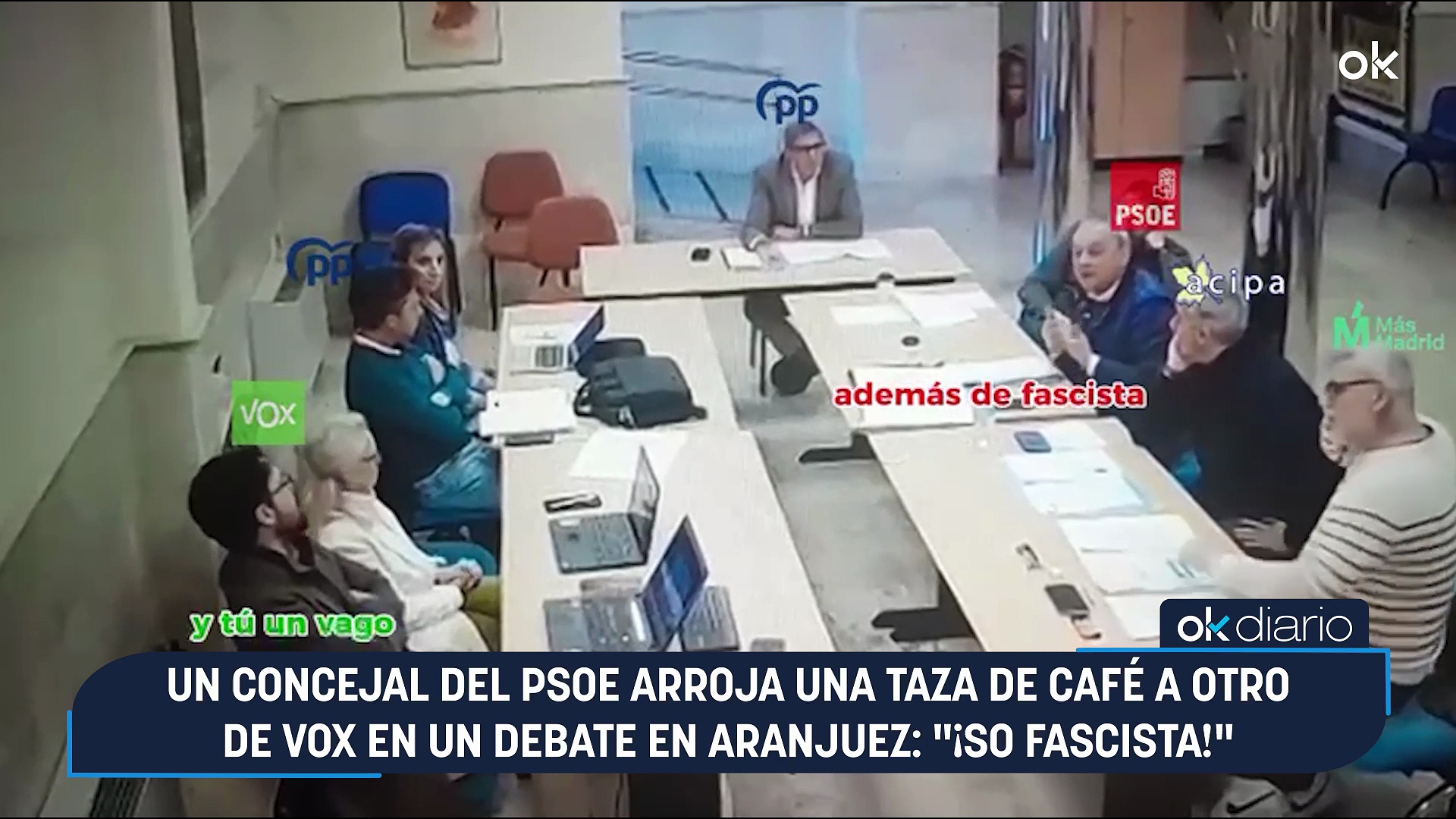 Un concejal del PSOE arroja una taza de café a otro de Vox en un debate ...