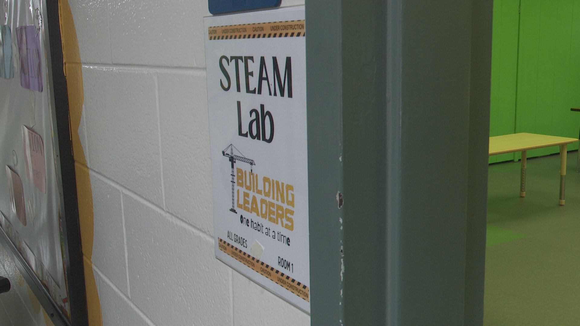 Sherwood Elementary unveils new STEM classroom funded by grant