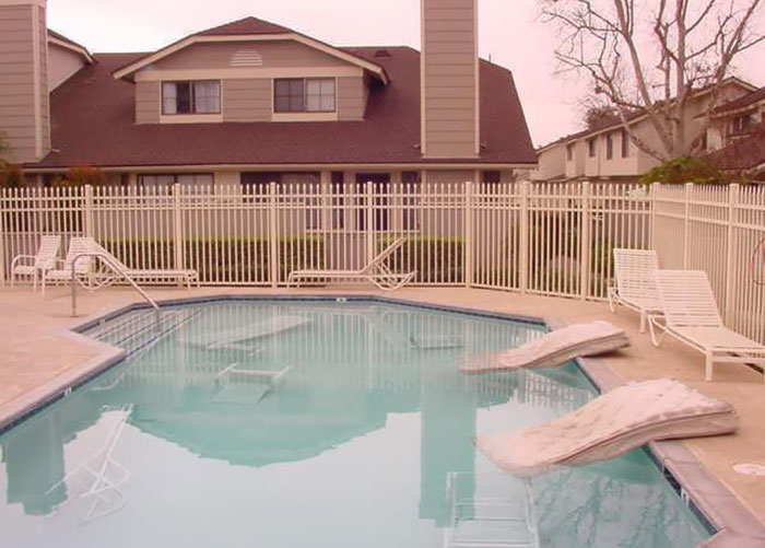 25 Funny Real Estate Listings That Are Hard To Believe Exist