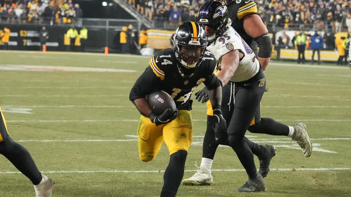 Bucs retain Cade Otton, agree with Kenneth Gainwell and Alex Anzalone
