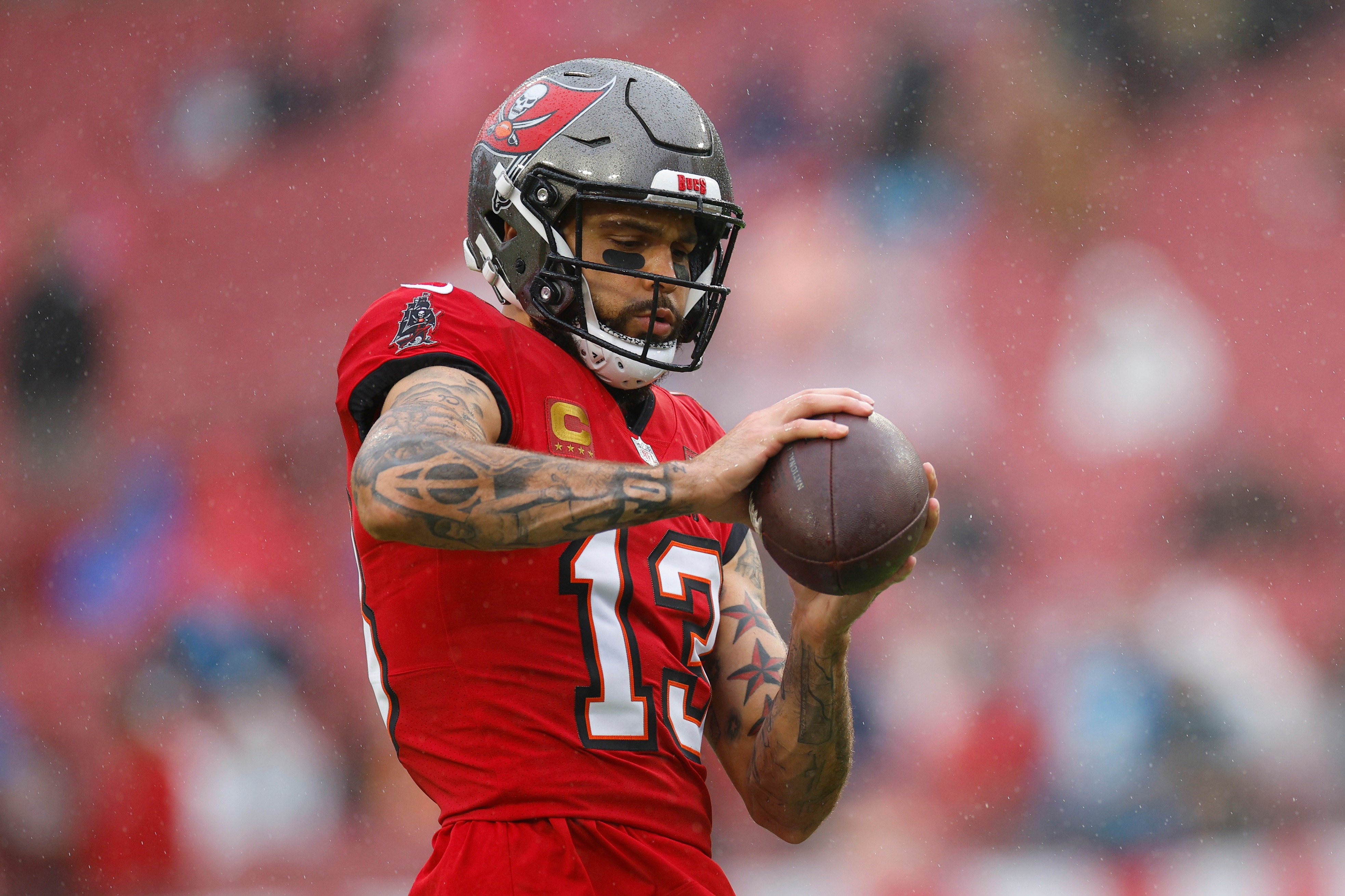 Mike Evans joining 49ers on $60 million deal after 12-year Buccaneers run