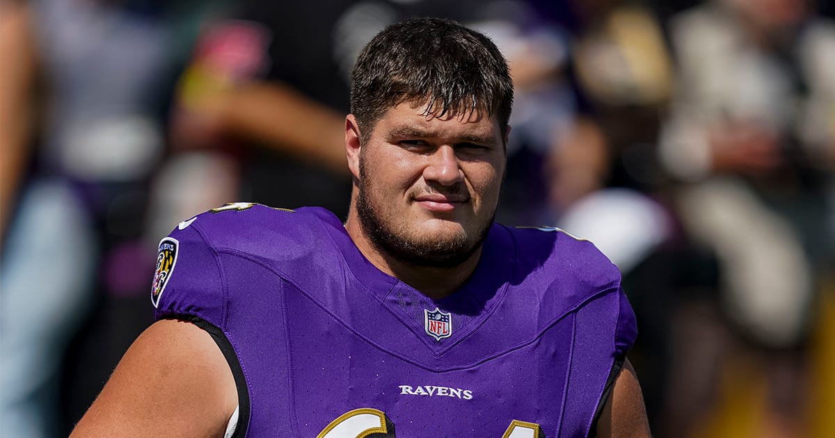 Las Vegas Raiders sign former Ravens center Tyler Linderbaum to record ...
