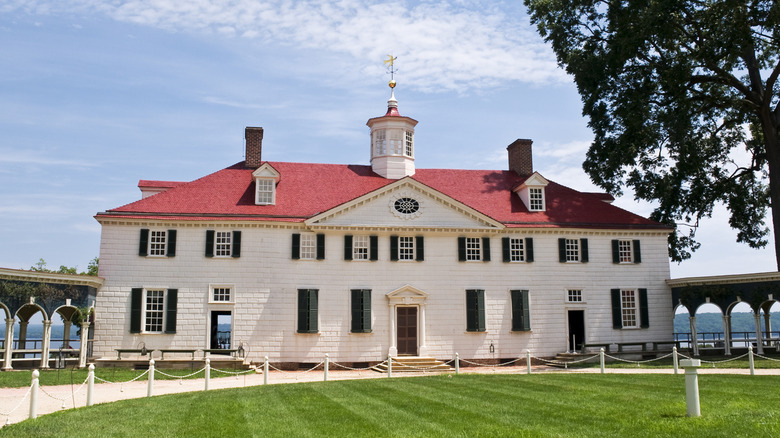 The bold dining room color George Washington used in his Mount Vernon home