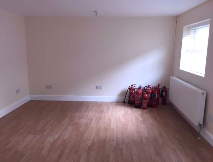 25 Funny Real Estate Listings That Are Hard To Believe Exist