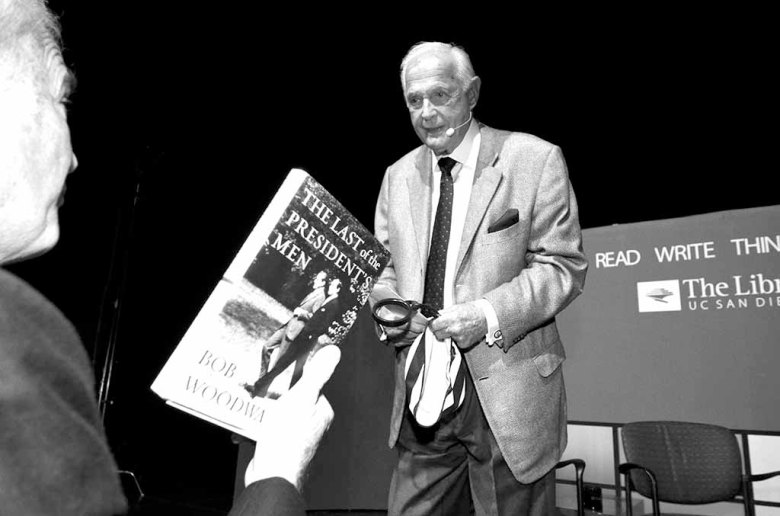 Alexander Butterfield, the Nixon aide who disclosed Watergate tapes ...