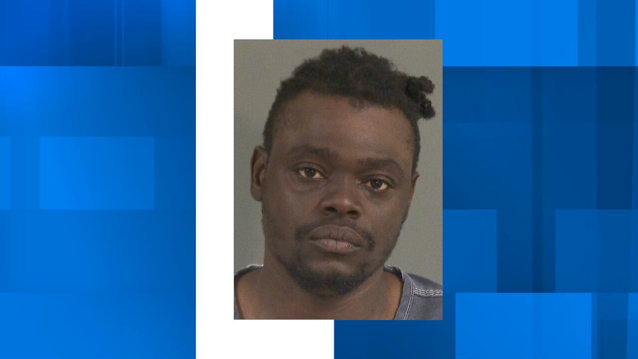 Charleston man arrested after leading police officers on vehicle pursuit