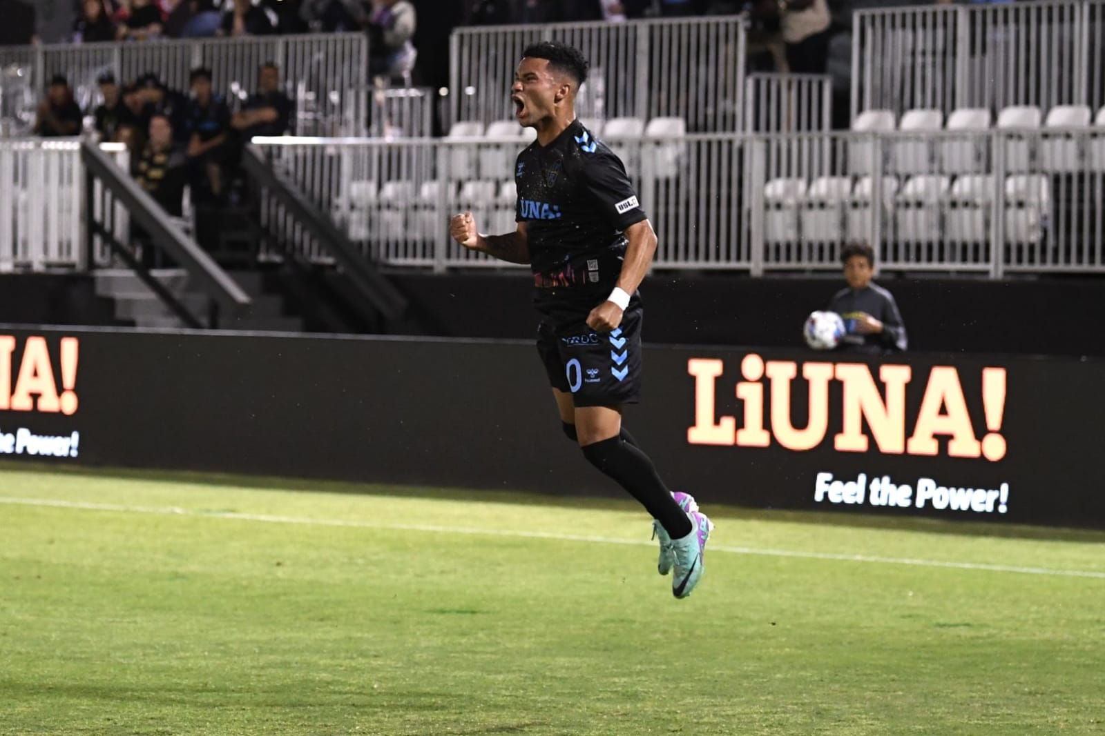 Las Vegas Lights FC kick off 2026 season with gritty 1-1 draw at Orange ...