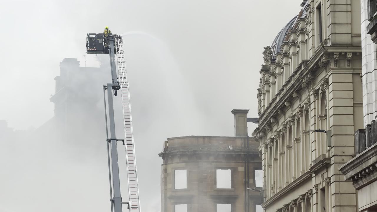 Scotland: Building fire in Glasgow - 68391775