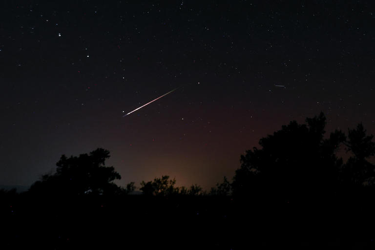 'Meteor' seen lighting up skies over Europe