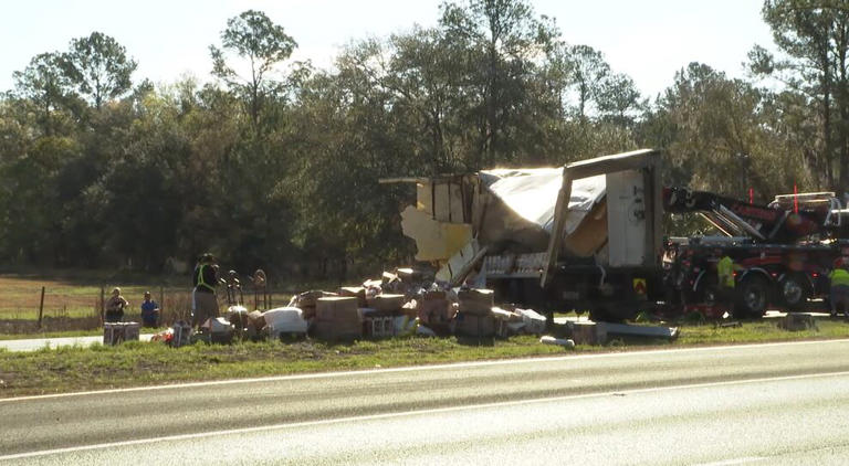 Crash involving school bus in Alachua County blocks US Highway 301