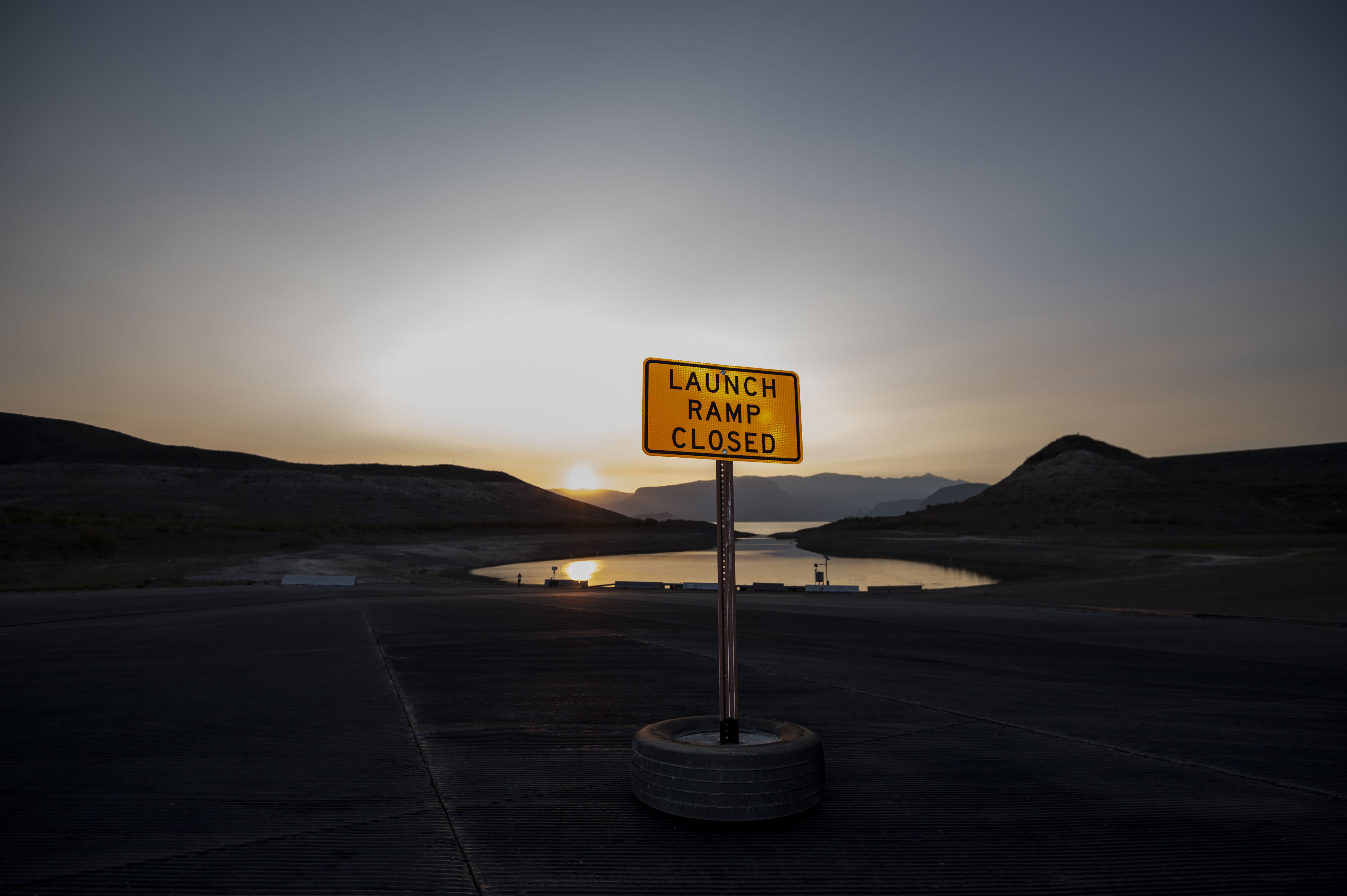 Map shows US lakes with fastest declining water levels