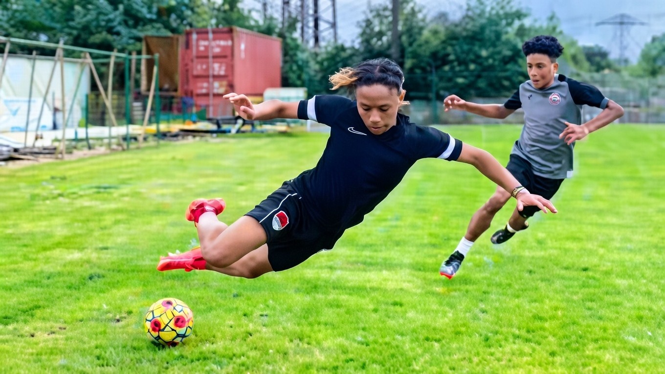 A look at football fails and remarkable goals