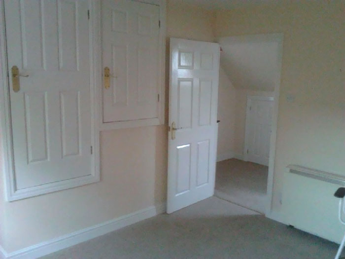 25 Funny Real Estate Listings That Are Hard To Believe Exist
