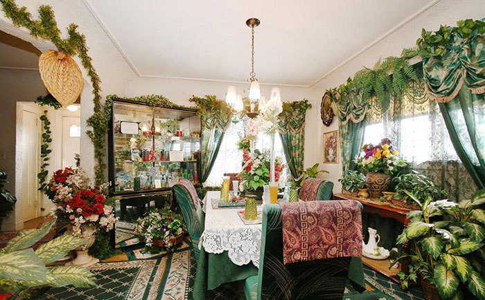 25 Funny Real Estate Listings That Are Hard To Believe Exist