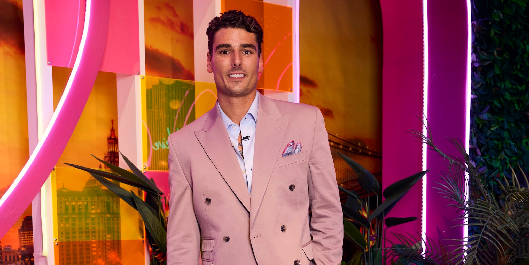 Love Island USA star Austin Shepard reveals he's 11 days sober after ...