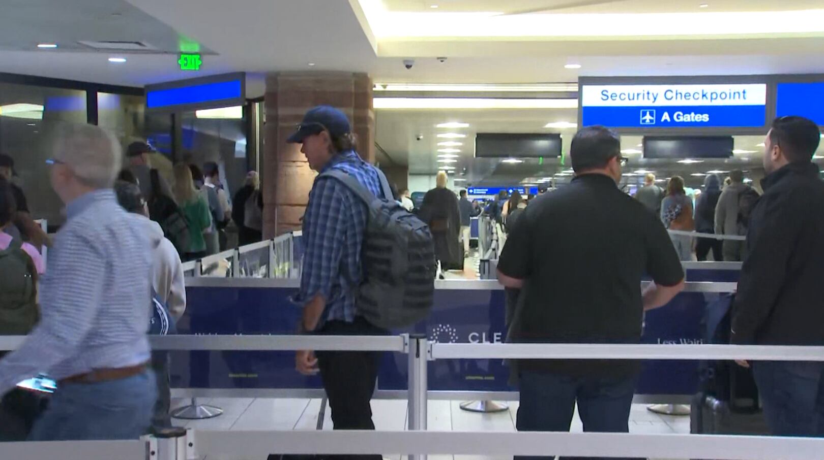 Sky Harbor travelers face longer TSA lines amid partial government shutdown