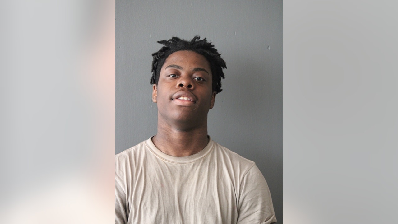 Pictured is Maurice Dodd, 18. (Chicago PD)