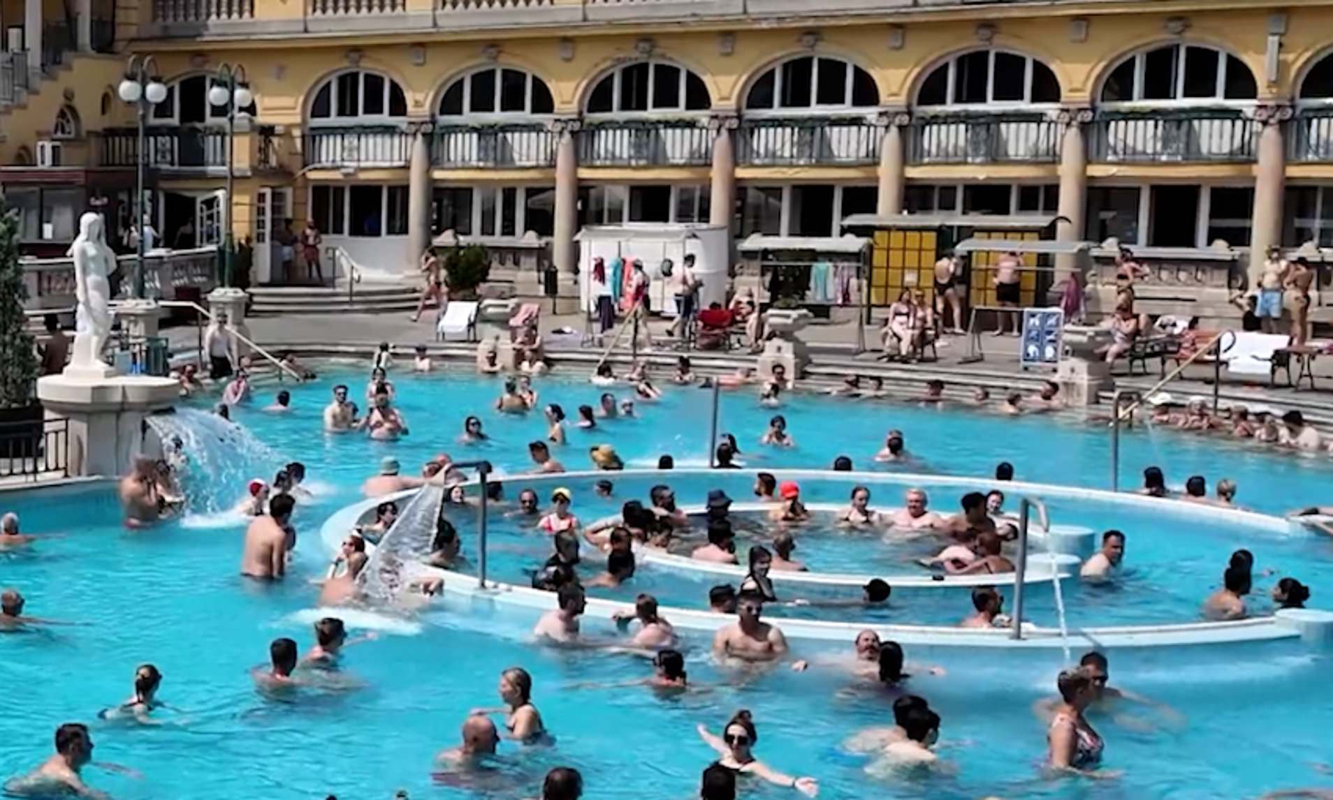 How Budapest's famous tourist attraction has been ruined by grimy pools ...