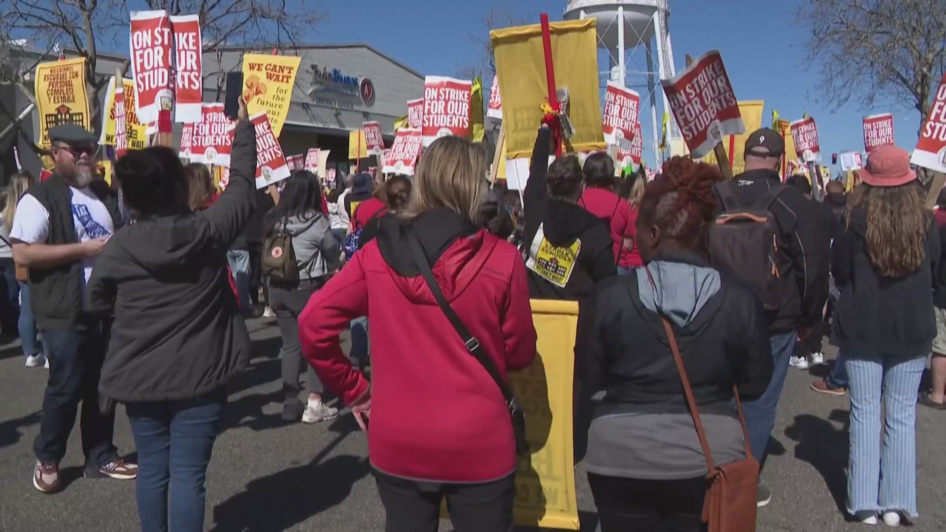 Union agrees to negotiate again as Twin Rivers teacher strike continues