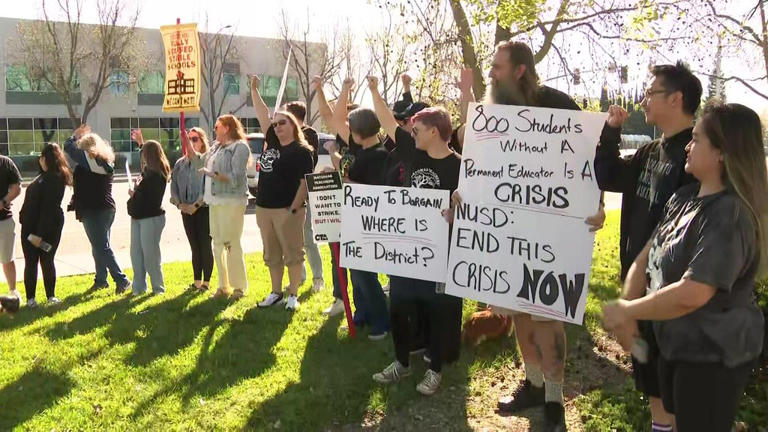 Natomas Unified School District teachers end strike after tentative ...