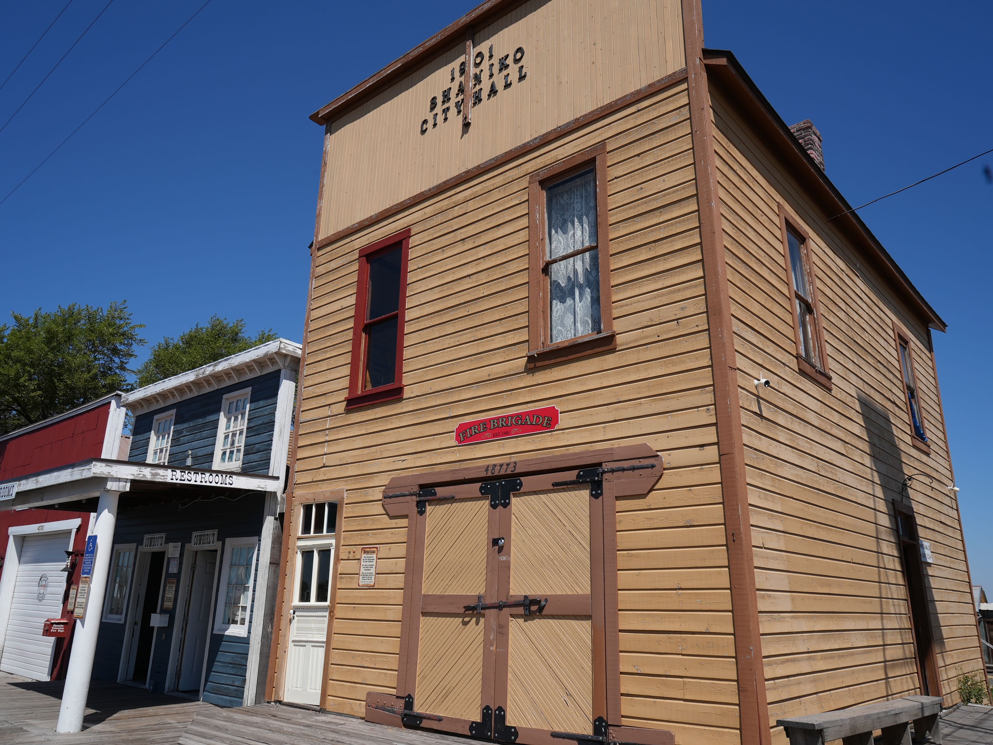 Debts could kill Oregon’s ‘living ghost town,’ so it’s seeking quick ...