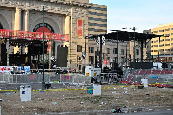 Prosecutors drop murder charge against shooter at Chiefs parade