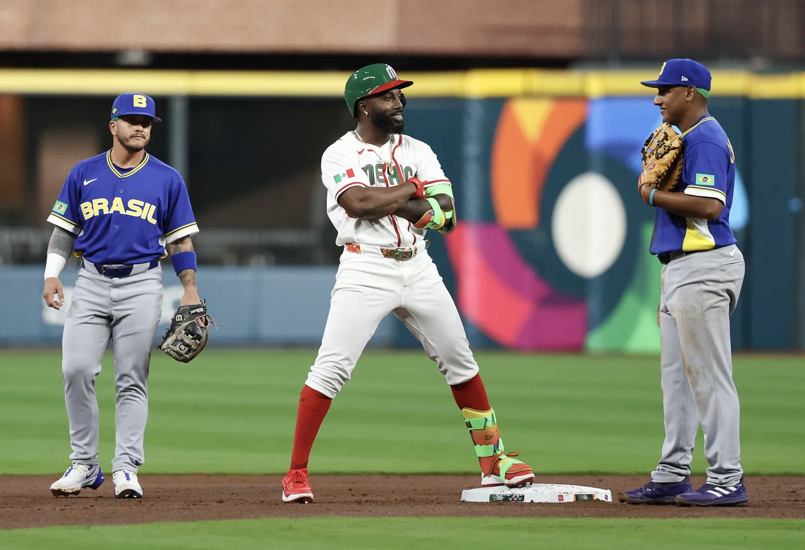 Randy Arozarena sparks Mexico in 16-0 win over Italy