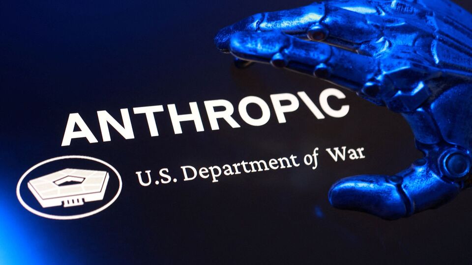 White House prepares executive order to remove Anthropic's Claude AI ...