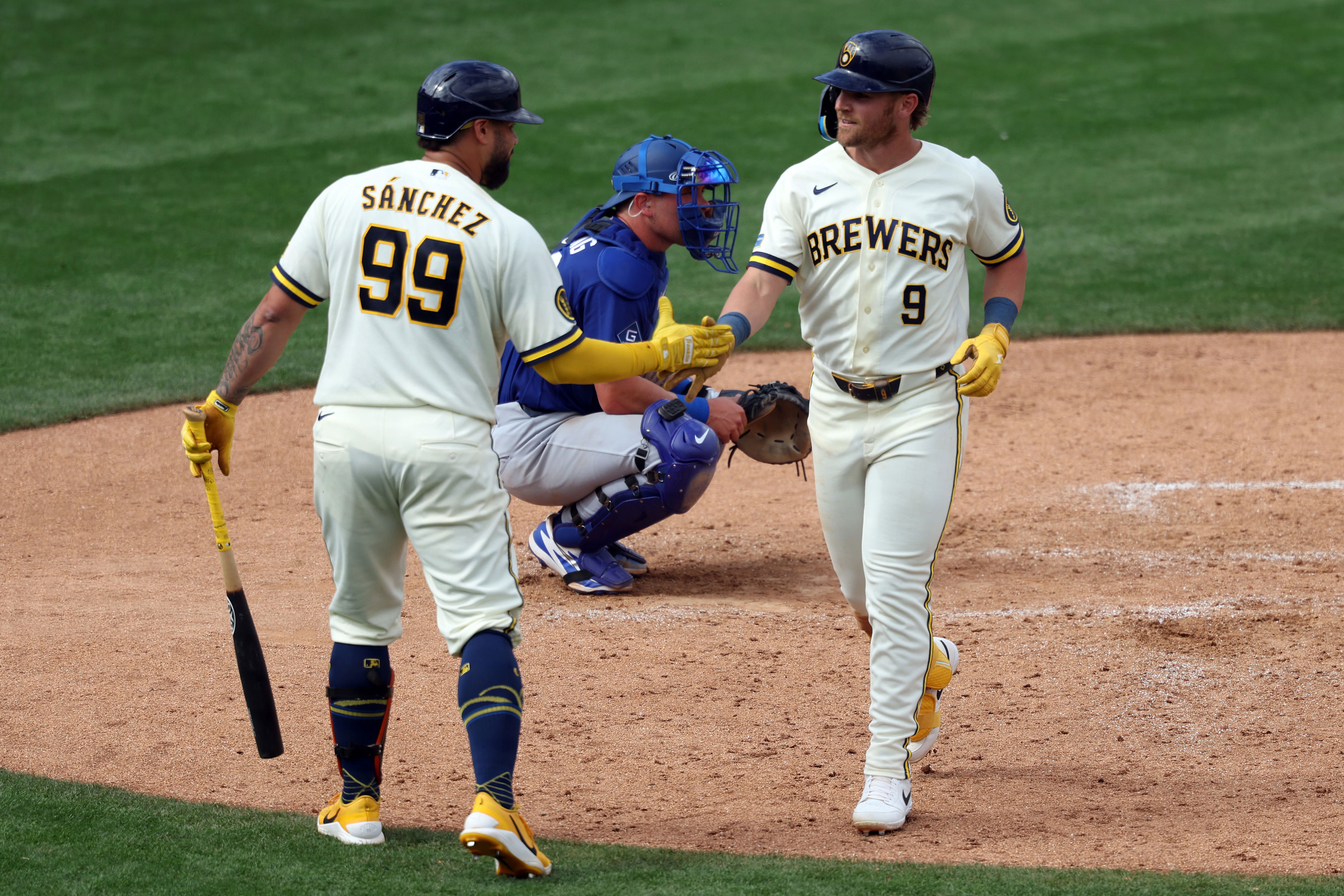 Brewers comeback attempt falls short against Dodgers 4-3 to end spring ...