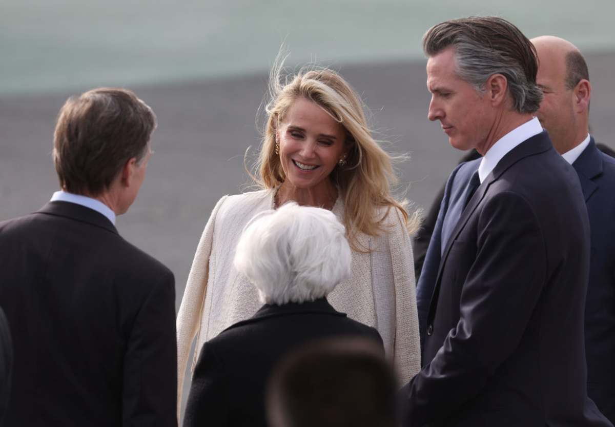 Jennifer Newsom says she gives sons dolls, swaps genders in stories to ...