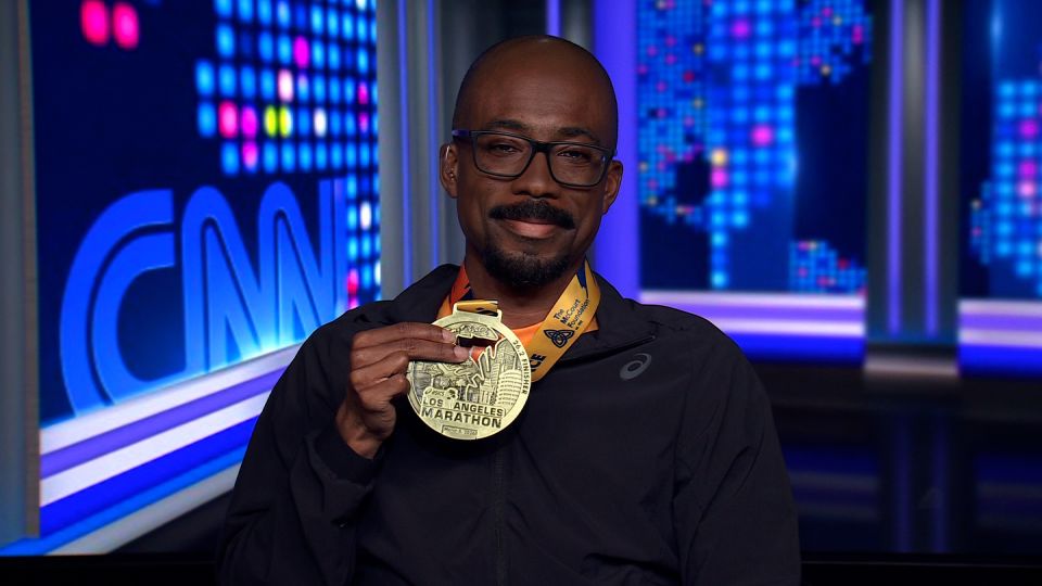 High school coach speaks out after winning LA Marathon by closest ...