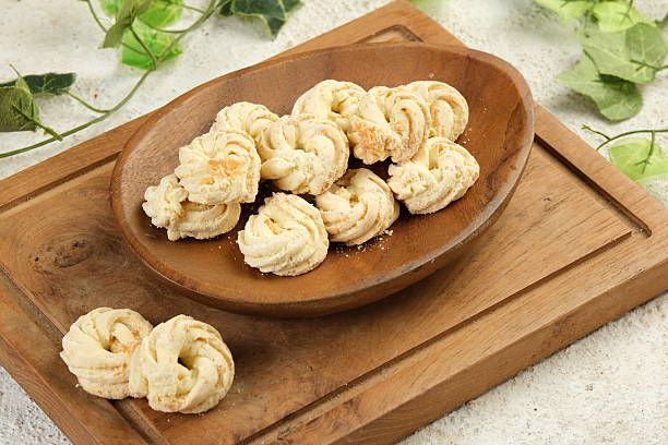 Resep kue sagu keju renyah dan lumer di mulut, ide kue kering Lebaran