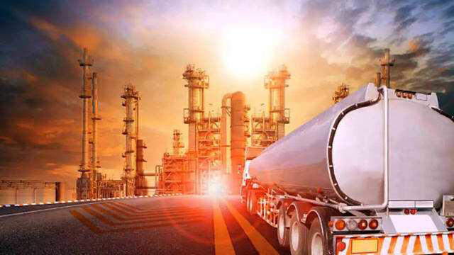 Oil market experiences unprecedented volatility amid geopolitical tensions