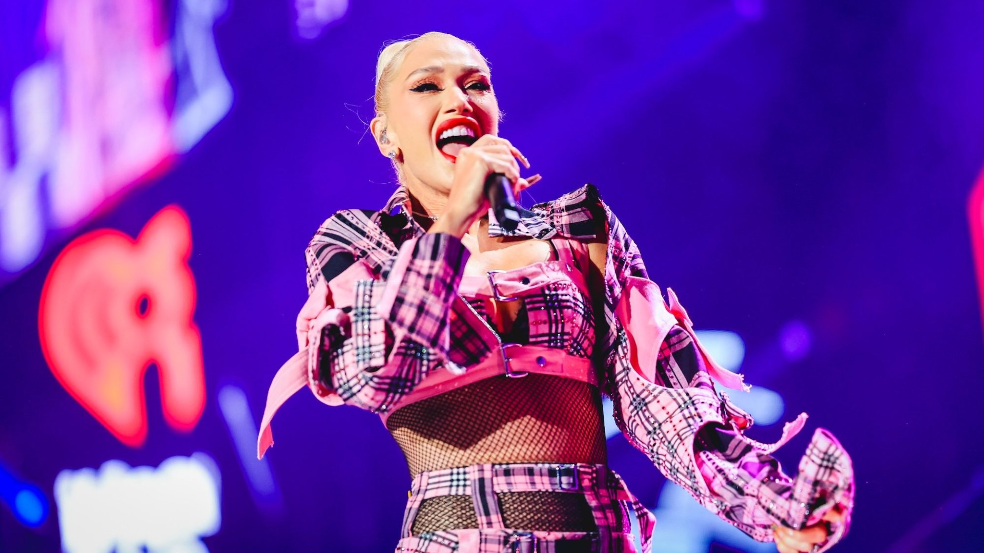 Gwen Stefani explains how pregnancy at 43 led her to Christianity