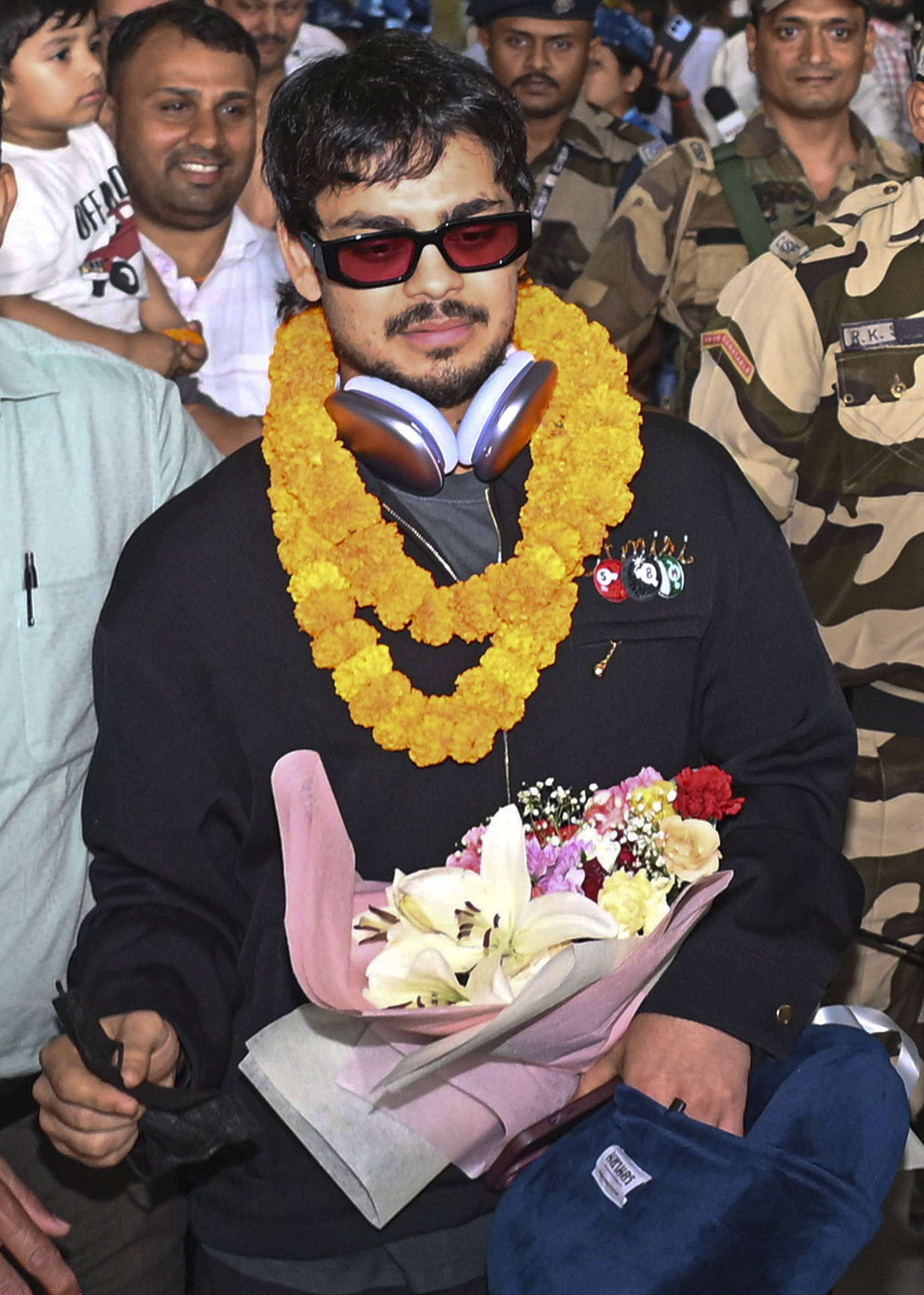 Kishan receives roaring reception on his arrival in Patna, says team ...