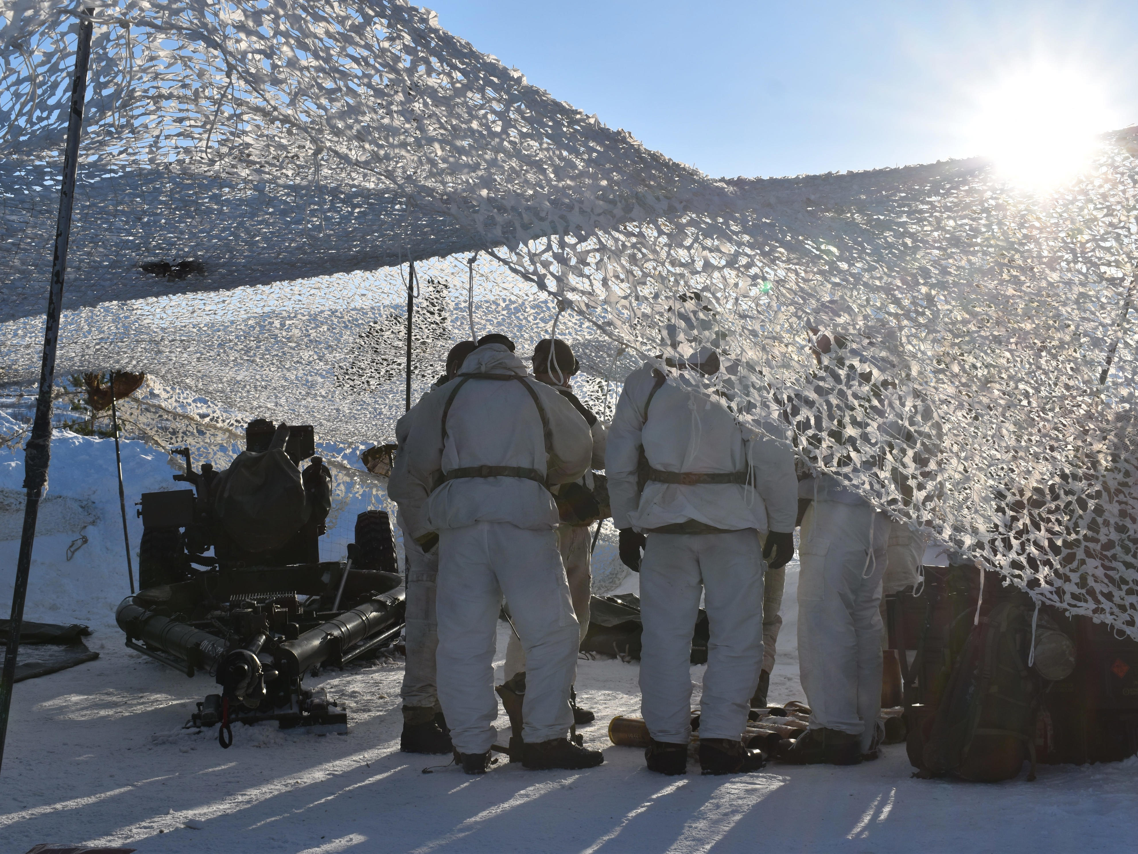 NATO's Arctic artillery forces are learning to dig, hide, and move to ...