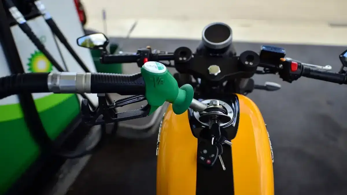 SP95-E10 ou SP98 : cette erreur de carburant peut coûter cher aux ...