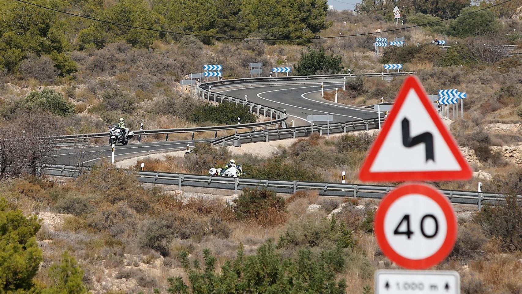 Un conductor drogado de 22 años atropella a dos ciclistas de 74 y 76 ...