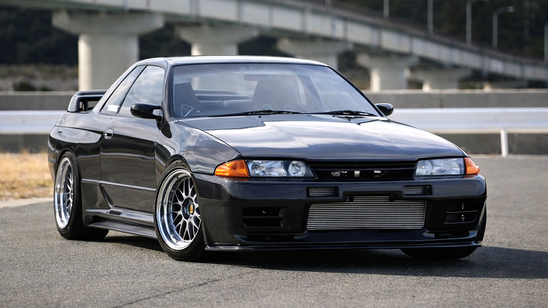 Nissan R32 full carbon body replacement by Garage Active