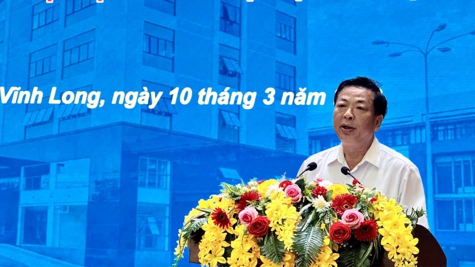 Bộ trưởng Trần Hồng Minh thăm, làm việc với Trường Đại học Xây dựng Miền Tây