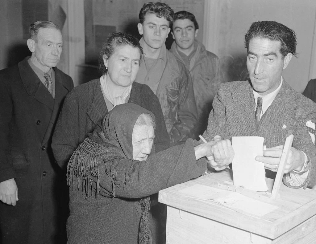 Il primo voto delle donne, il 10 marzo 1946: curiosità e immagini di un ...